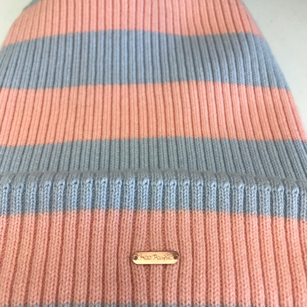 New, Free People Outside The Lines beanie❤️ - Picture 7 of 8